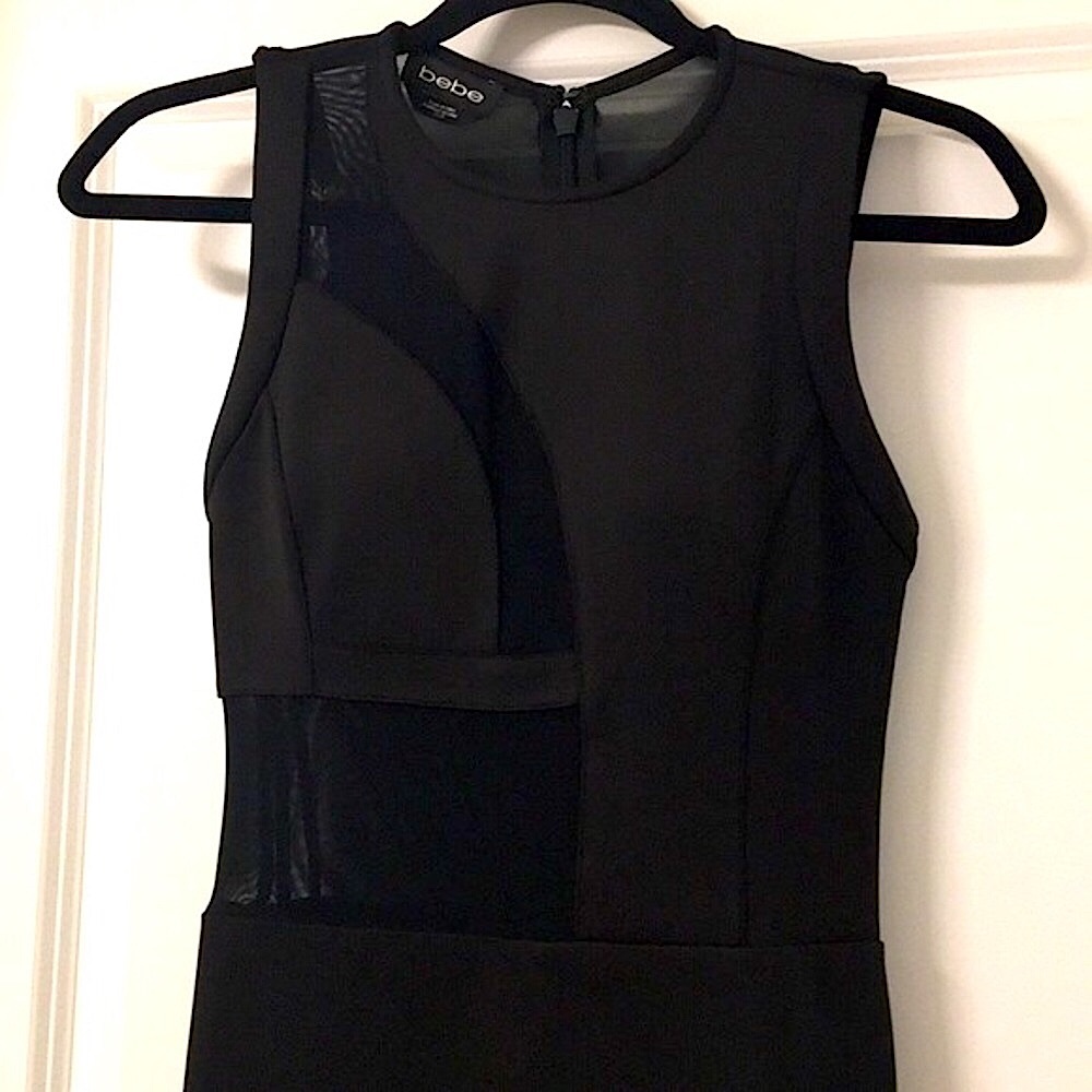 ✨ Moving sale 🚗-🌟Host Pick Bebe black bodycon dress with mesh cutouts, Size XS